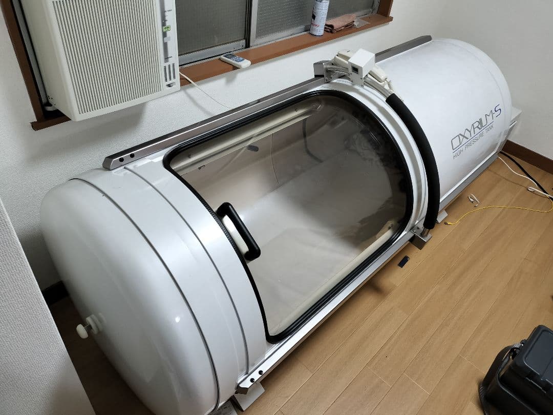 酸素カプセル定価370万〜 OXYRIUM-S　エアコン付きモデル OXYRIUM-S（オキシリウムエス）新基準1.35気圧 ハード・業務ユース対応