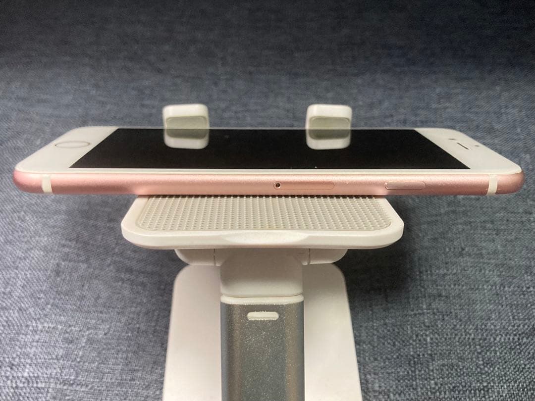 iPhone7 正常動作品 SIMフリー 残債無し ロック解除済み 送料込み！