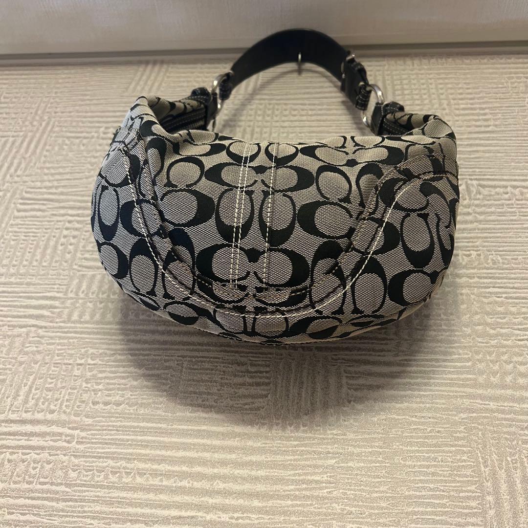 《美品》COACHコーチ☆ホーボー ワンショルダーバッグ ポーチ ハーフムーン