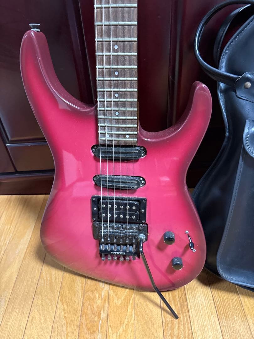 裕*原様 90sフェルナンデスエレキギターギターケース付き - メルカリ