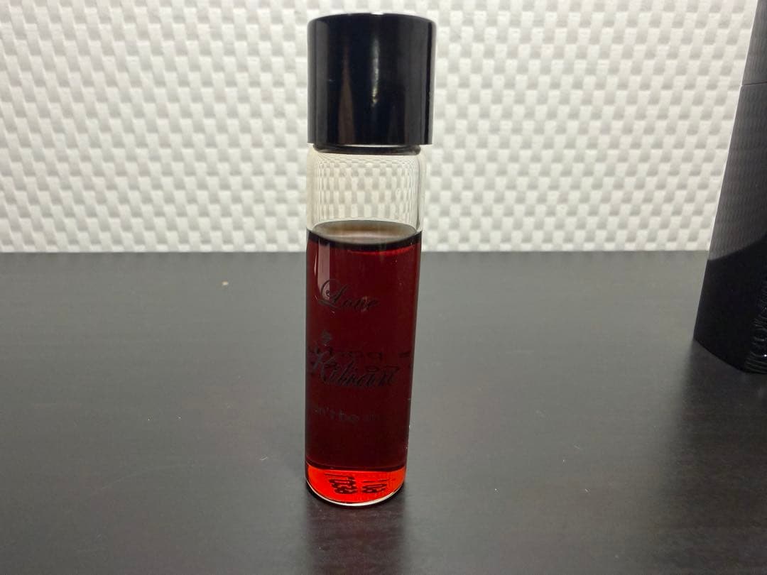 SR/1.17/17 キリアン　香水　ラブドントビーシャイ