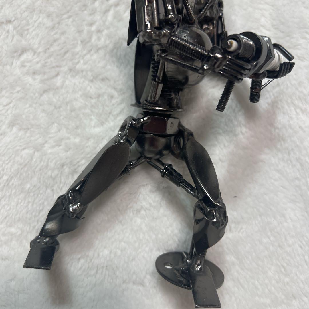メタルアート ターミネーター 廃材 スクラップ ナット ロボット