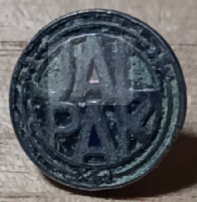 JAL 18金 社章 ピンバッジ 勤続章 記章 飛行機 記念章 ピンバッチ