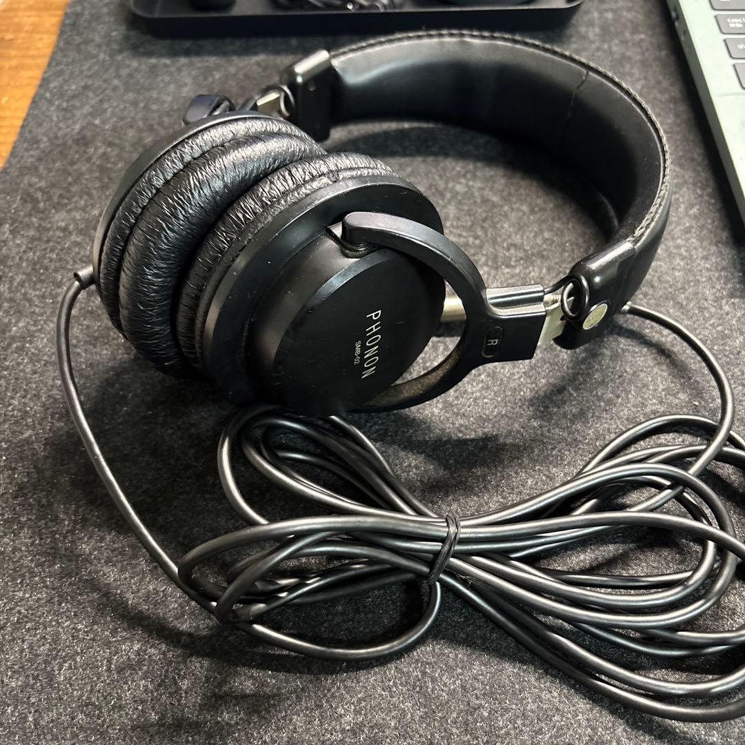PHONON SMB-02 モニターヘッドホン 有線 密閉型 スタジオモニター Amazon.com: PHONON SMB-02 Subtonic Studio Monitor Basic Headphones
