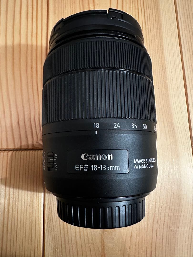 Canon EF-S 18-135mmF3.5-5.6 IS USMズームレンズ