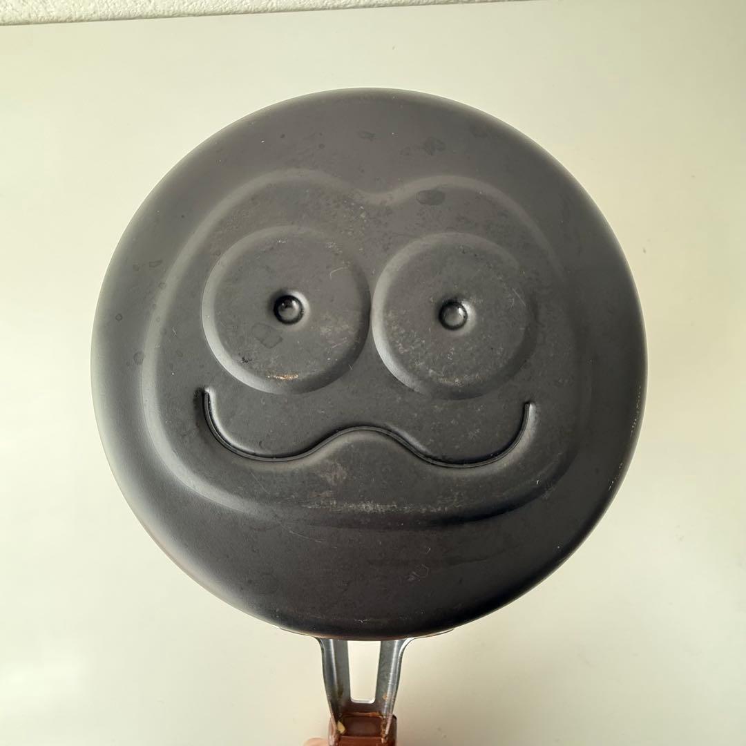 バムとケロ ケロちゃん フライパン パンケーキ - メルカリ