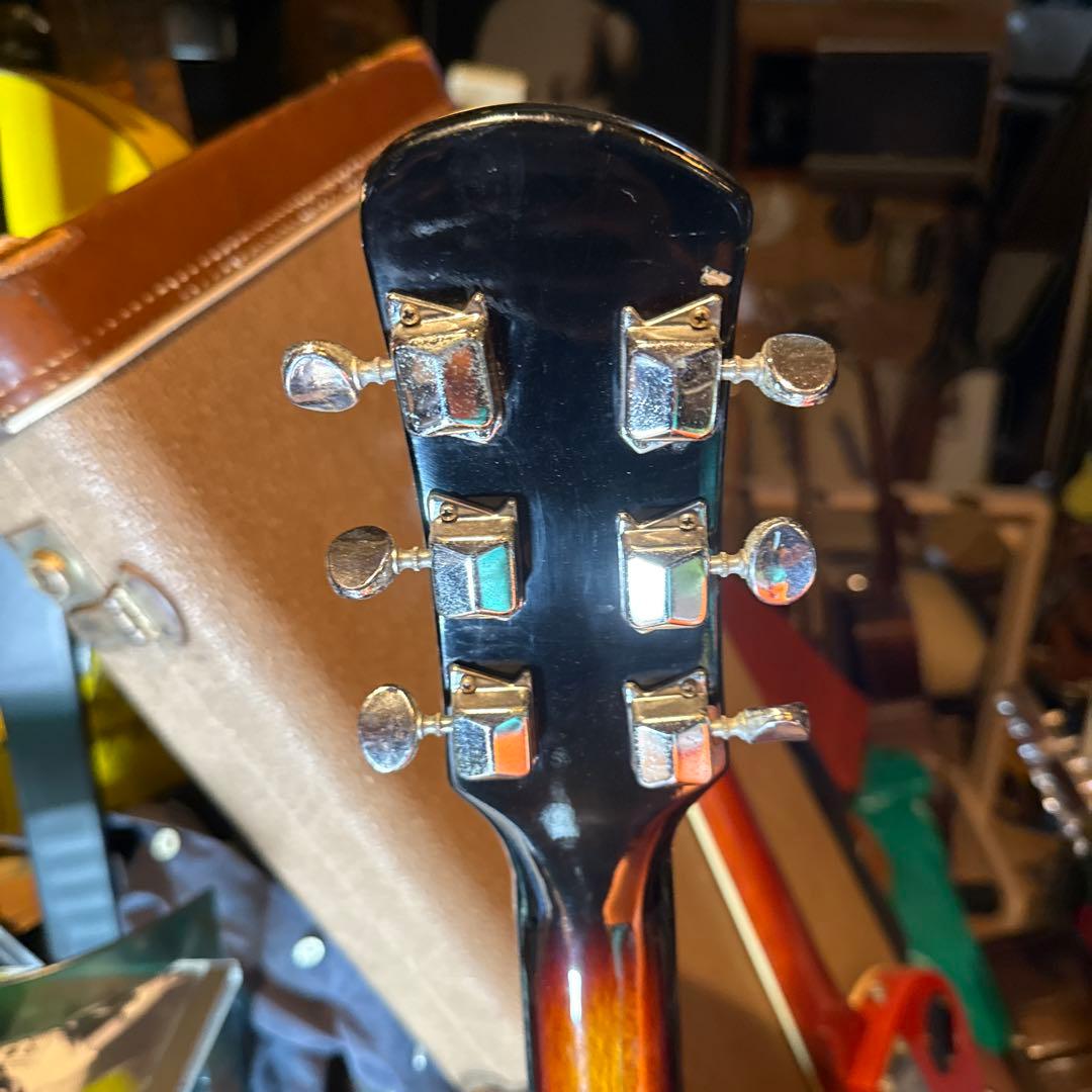 歴史的ギターGreco 最初の電気ギター ソリアコです！