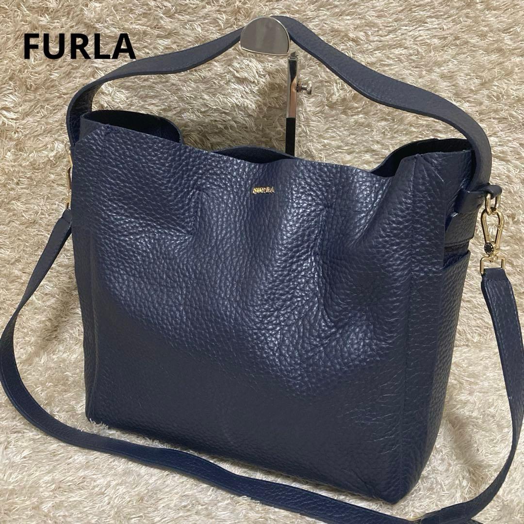 FURLA カプリッチョ シボ革 ショルダーバッグ 2way ホーボー ネイビー