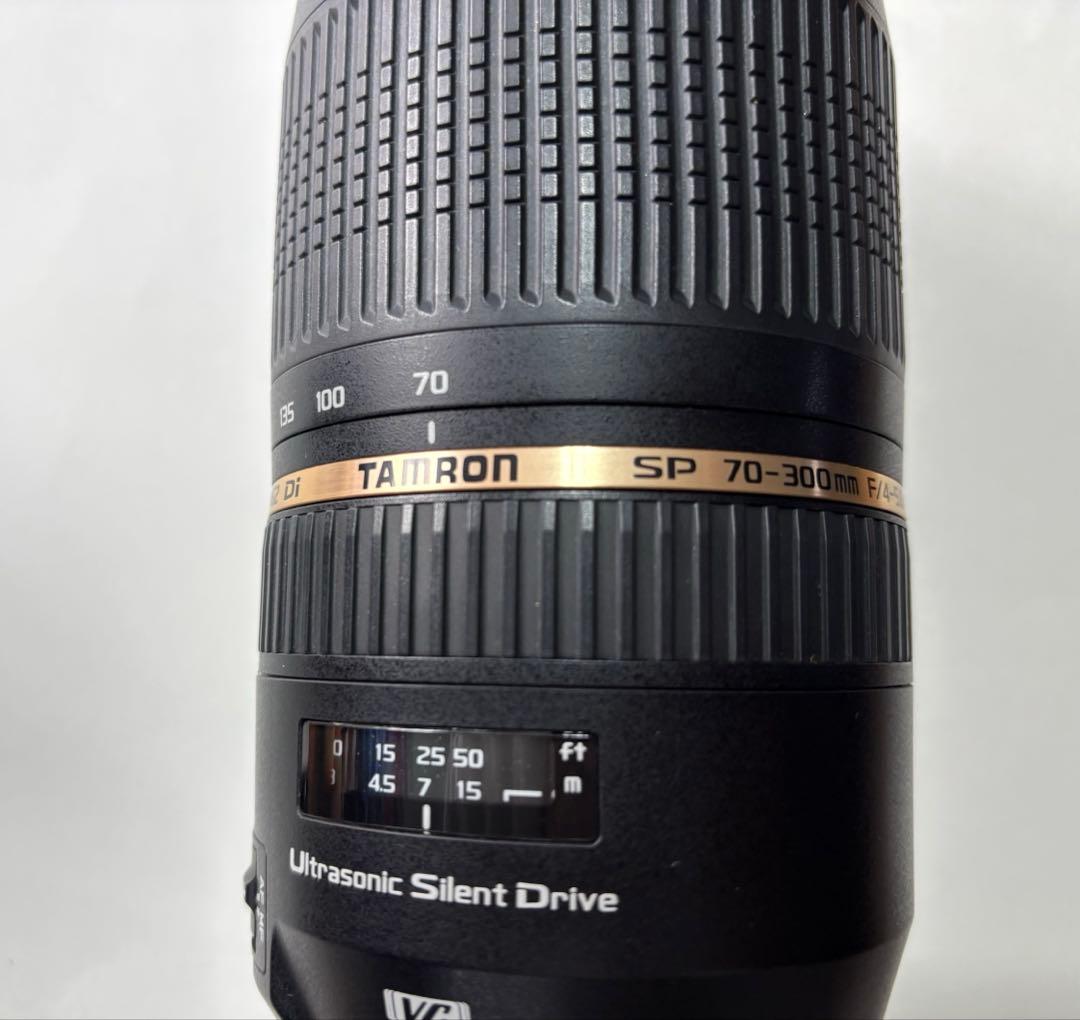 望遠レンズ　TAMRON SP 70-300mm f/4-5.6