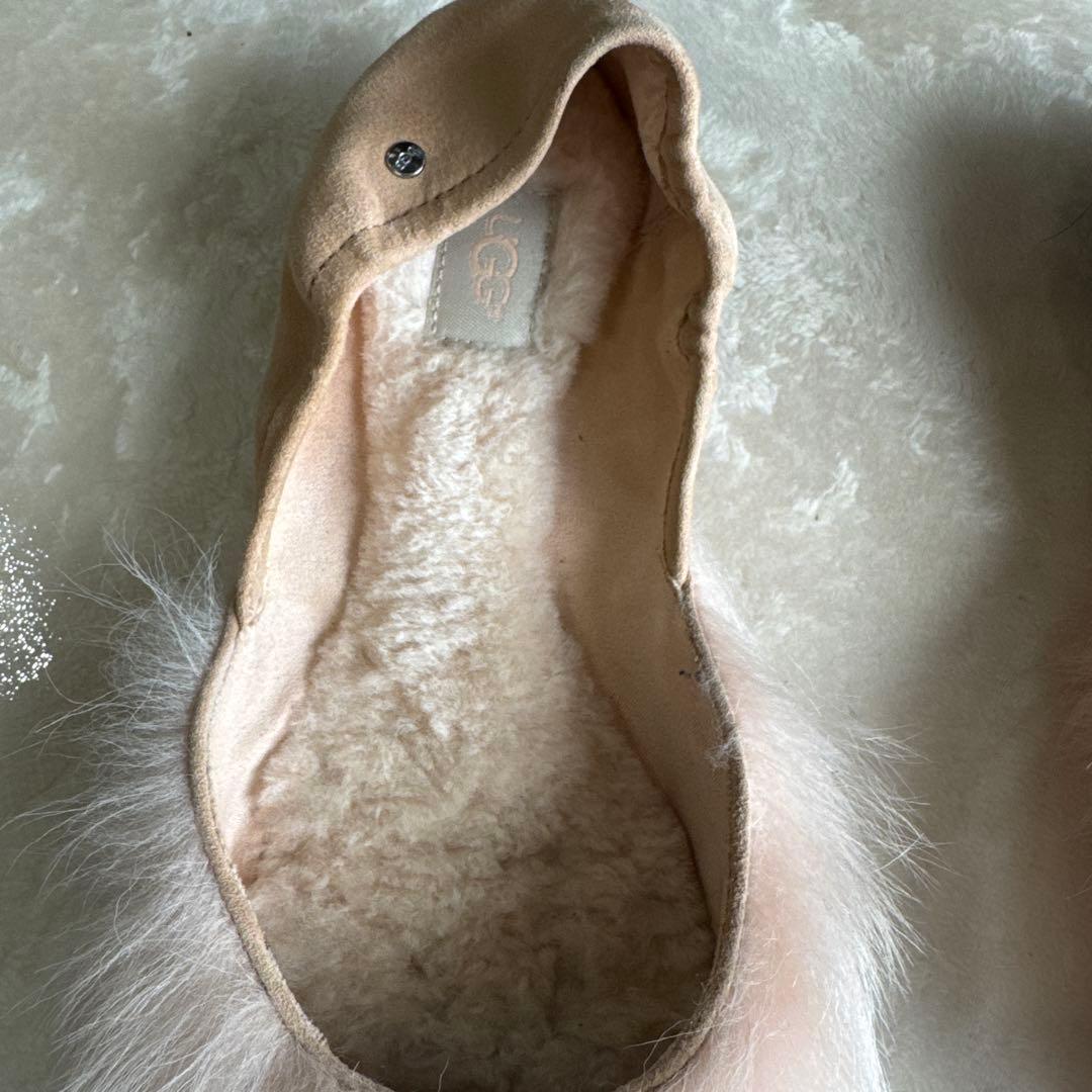 sanpei 様専用UGG アグ】ジニー フラッフ フラットシューズファー☆