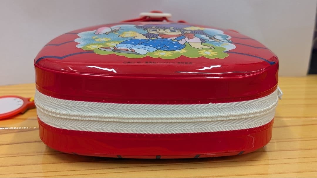 Dr.スランプアラレちゃん レトロ水筒 - メルカリ