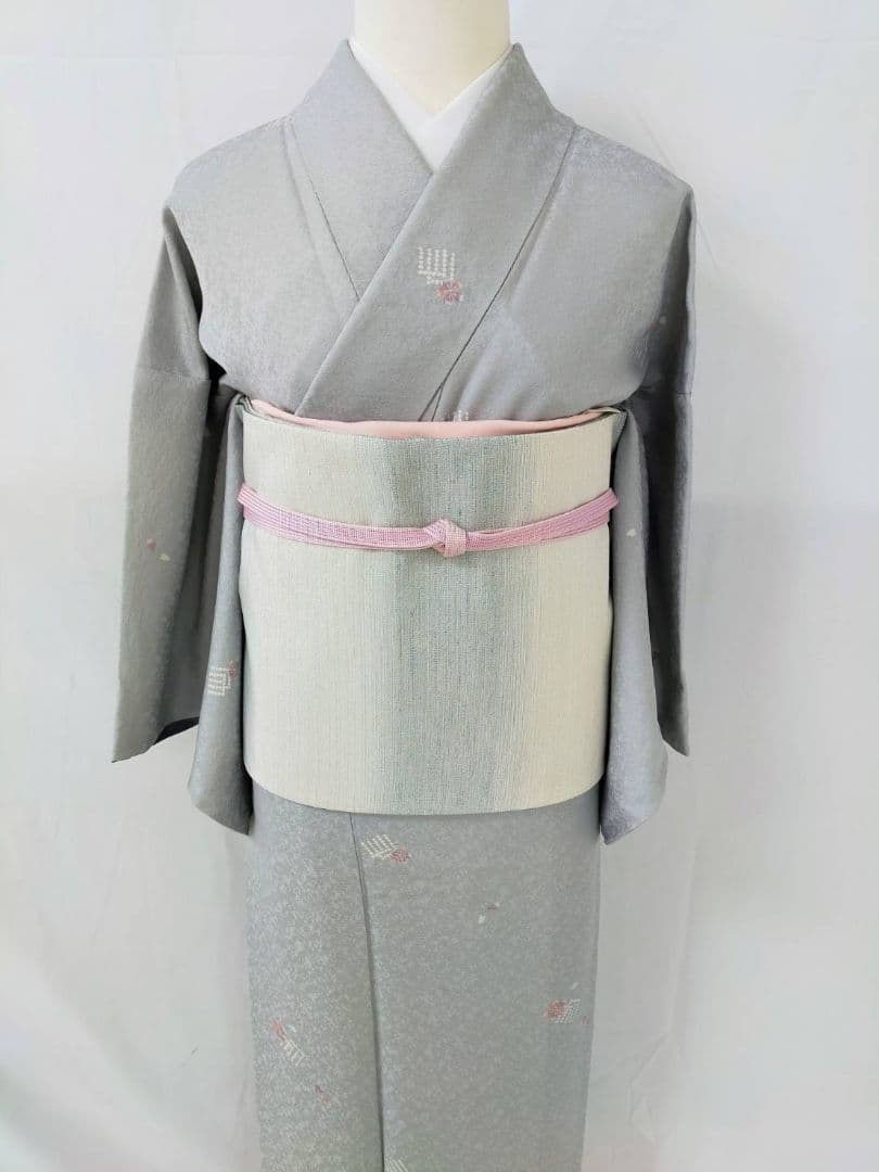 美品 正絹袷 友禅小紋 源氏香 飛び柄 ライトグレー 上品小紋 - メルカリ