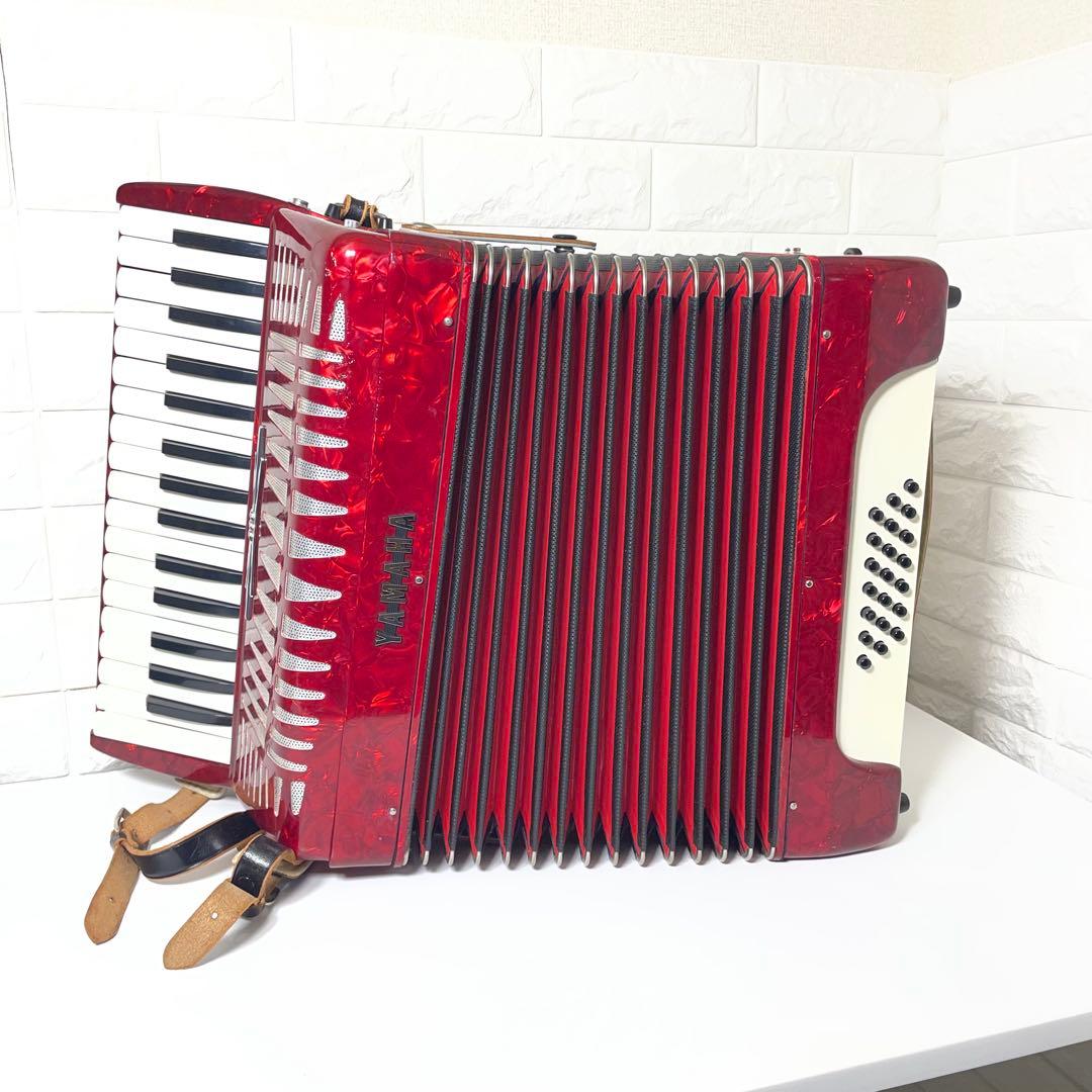 使用感の少ない美品/動作確認済み】YAMAHA 32鍵盤 アコーディオン