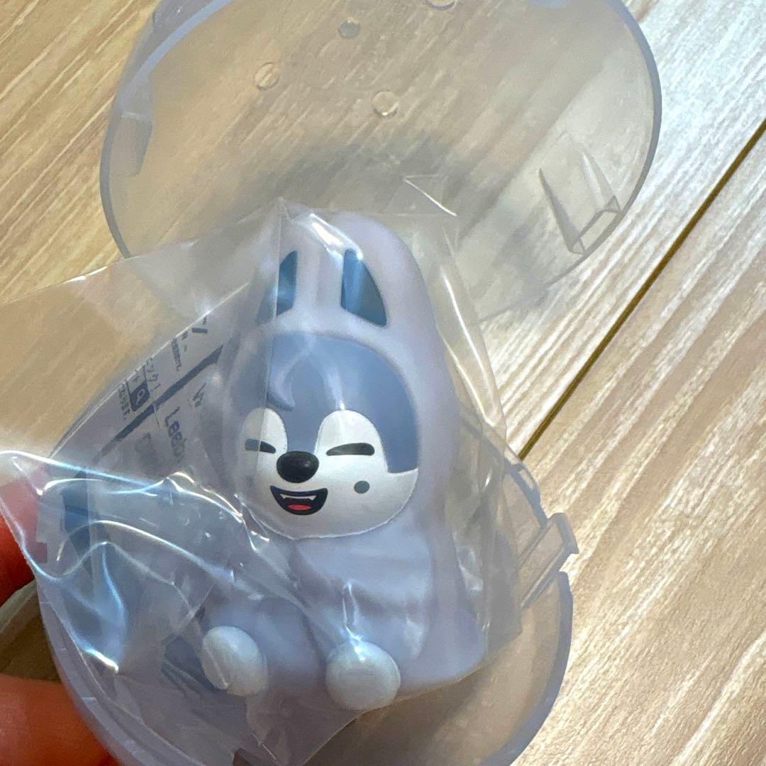 スキズ バンチャン ウルフチャン skzooライトマスコット - メルカリ