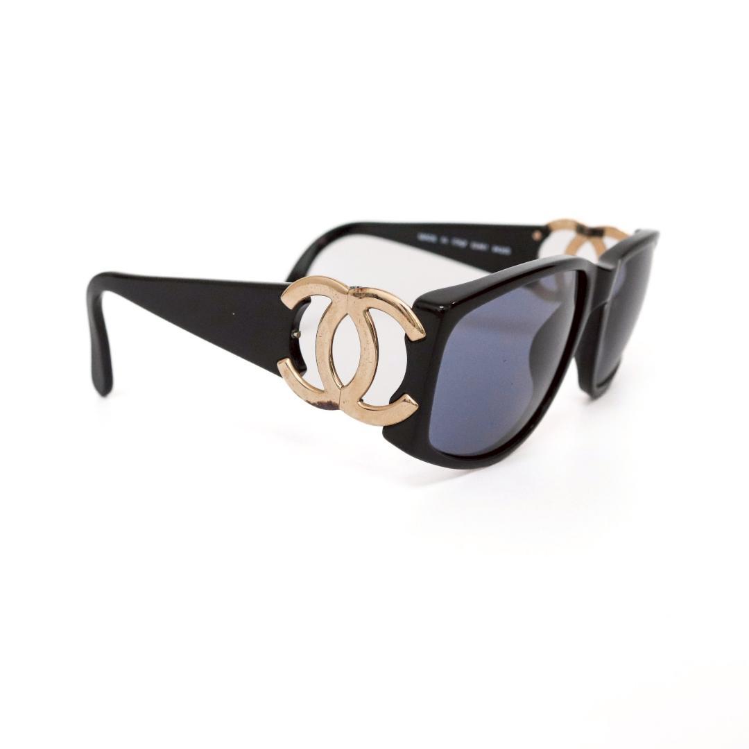 CHANEL ココマーク サングラス 黒×金 グレーレンズ ケース付 928 希少 シャネル ココマーク 02461 94305 サングラス 黒 レディース