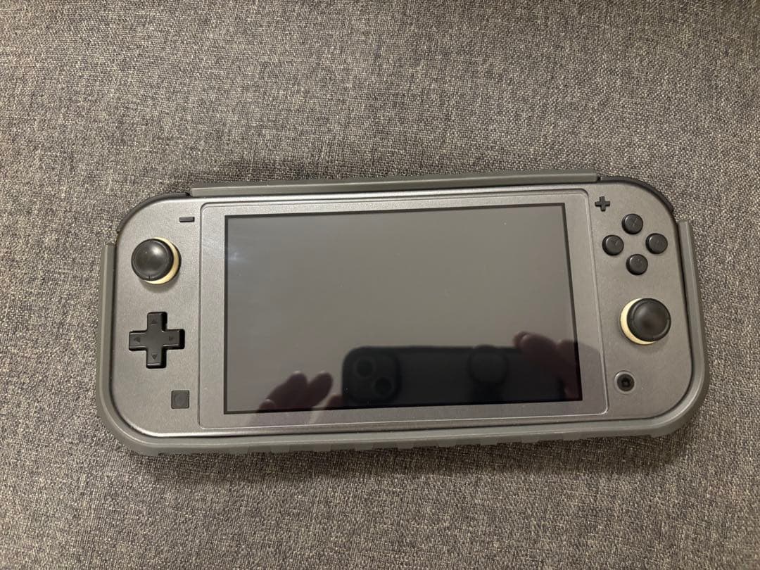 ニンテンドーSwitchライト　ディアルガパルキア Amazon.co.jp: 【整備済み品】 Nintendo Switch Lite 本体 ディアルガ