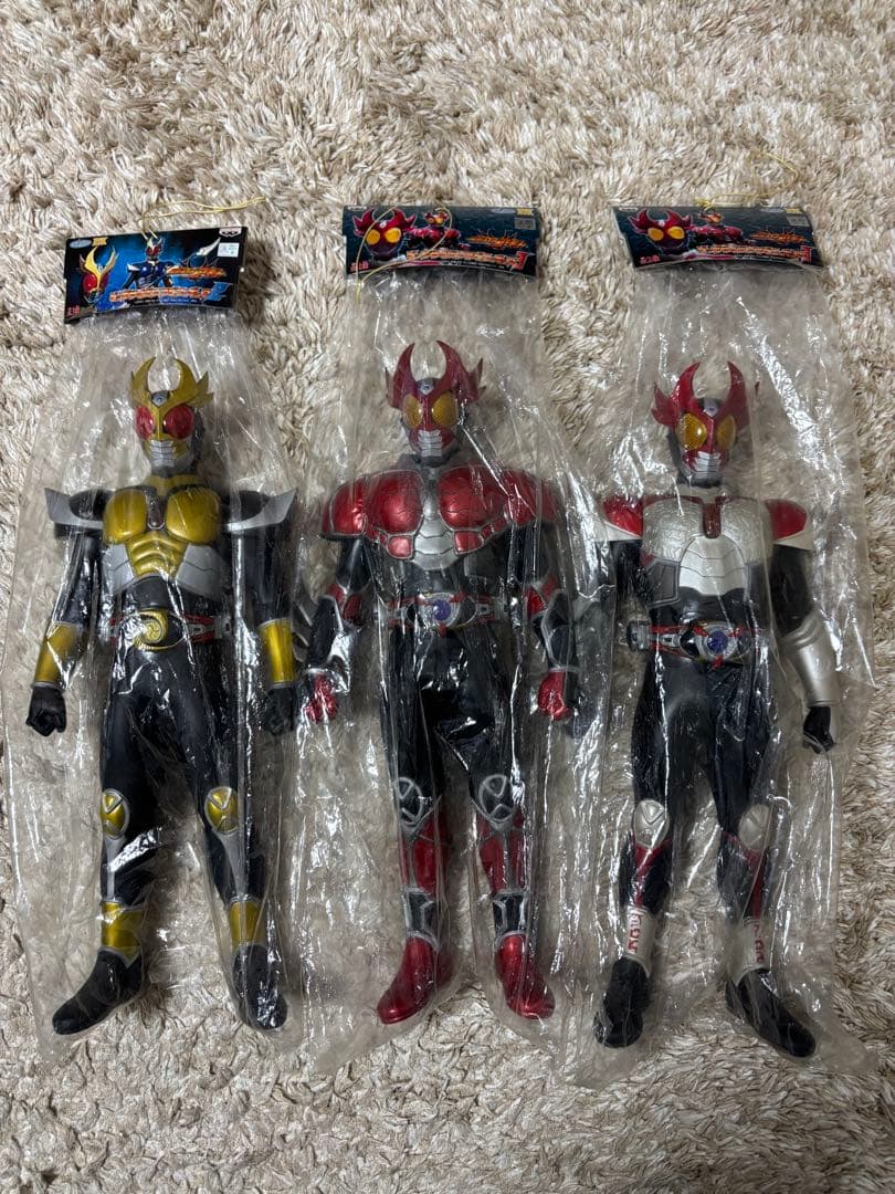 バンプレスト ビッグサイズソフビフィギュア 仮面ライダーアギト 3種　約40cm 楽天市場】【未開封】仮面ライダー ビッグサイズソフビフィギュア 仮面