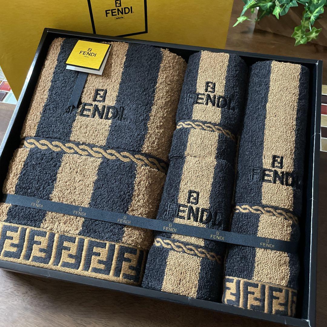 FENDI】 フェンディ タオルセット （4枚） - メルカリ