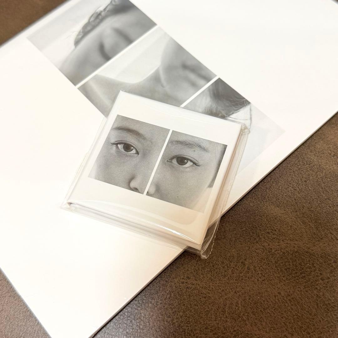 新品・即発送】JENNIE J2NNI5 写真展 ジェニ ミニブックマグネット