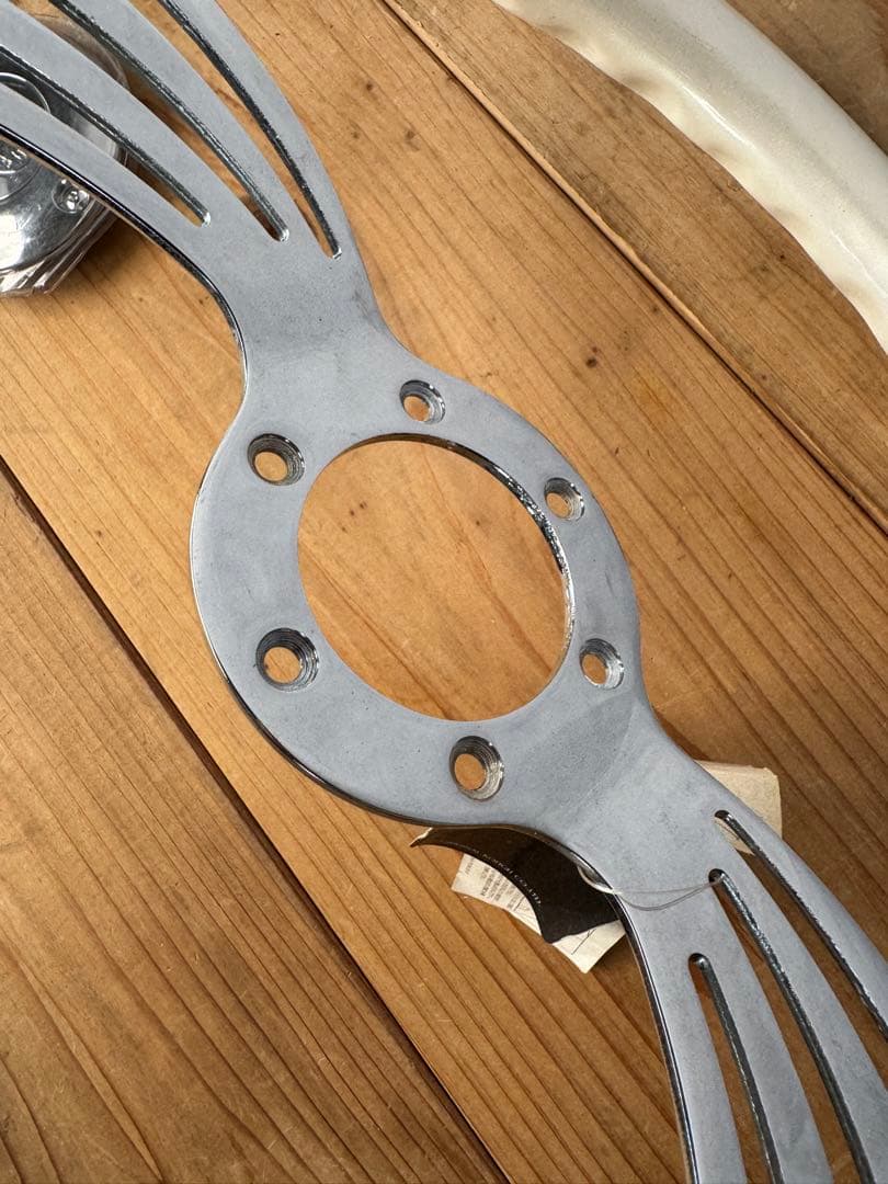 junis ホワイト ステアリング バタフライ 旧車 - メルカリ