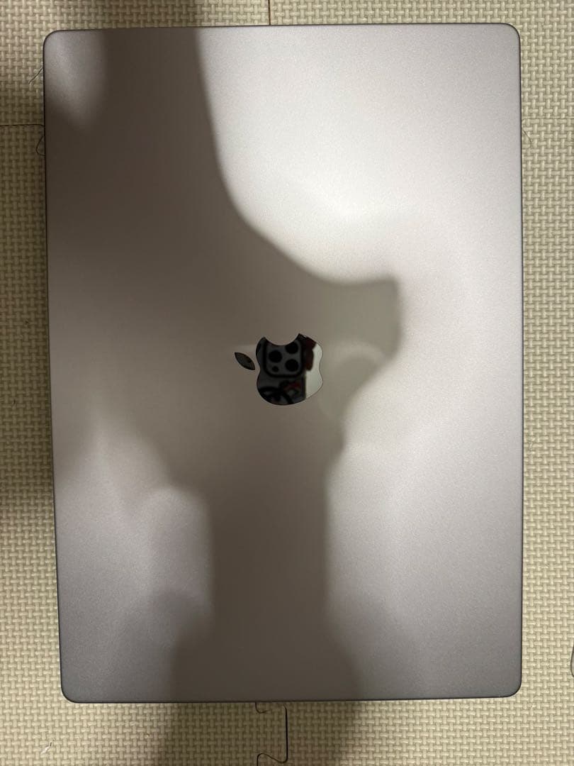 MacBook Pro 16インチ M1 Pro 16GB/512GB Amazon.com: Apple MacBook Pro Late 2021 with Apple M1 Pro chip (16