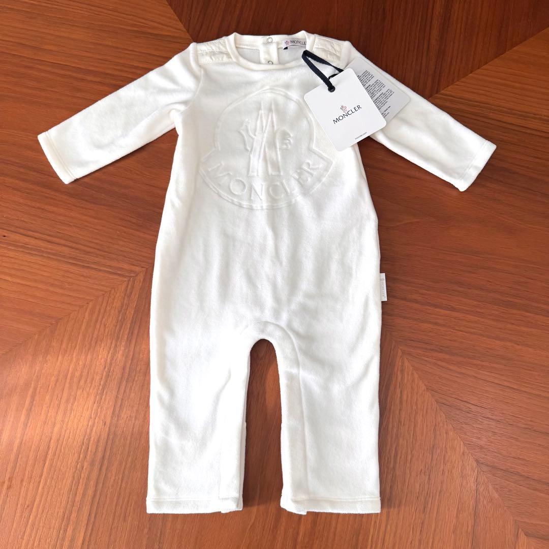新品タグ付き MONCLER モンクレール ベビー ロゴフリースロンパース 白