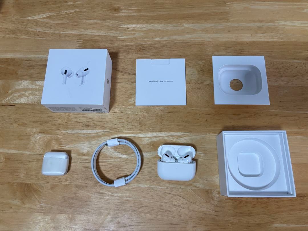 ジャンク品】Apple AirPods Pro 第1世代（ケース・両耳セット） - メルカリ