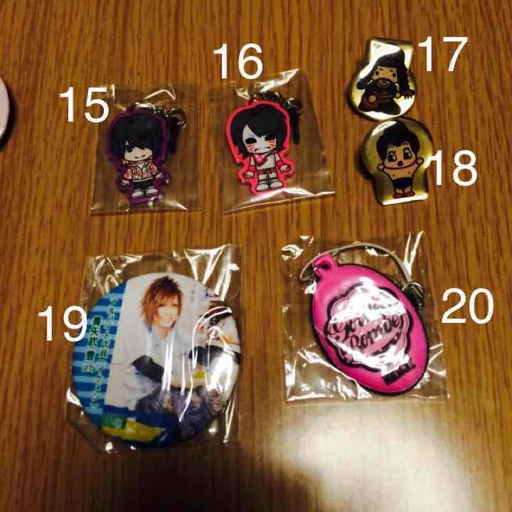 キリバ/オールスター/ピック/全裸 缶バッジ - メルカリ