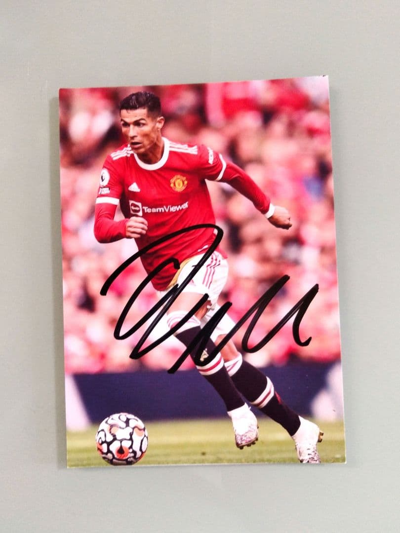 セール中…ロナウド直筆サイン入り2Lサイズ写真… - メルカリ