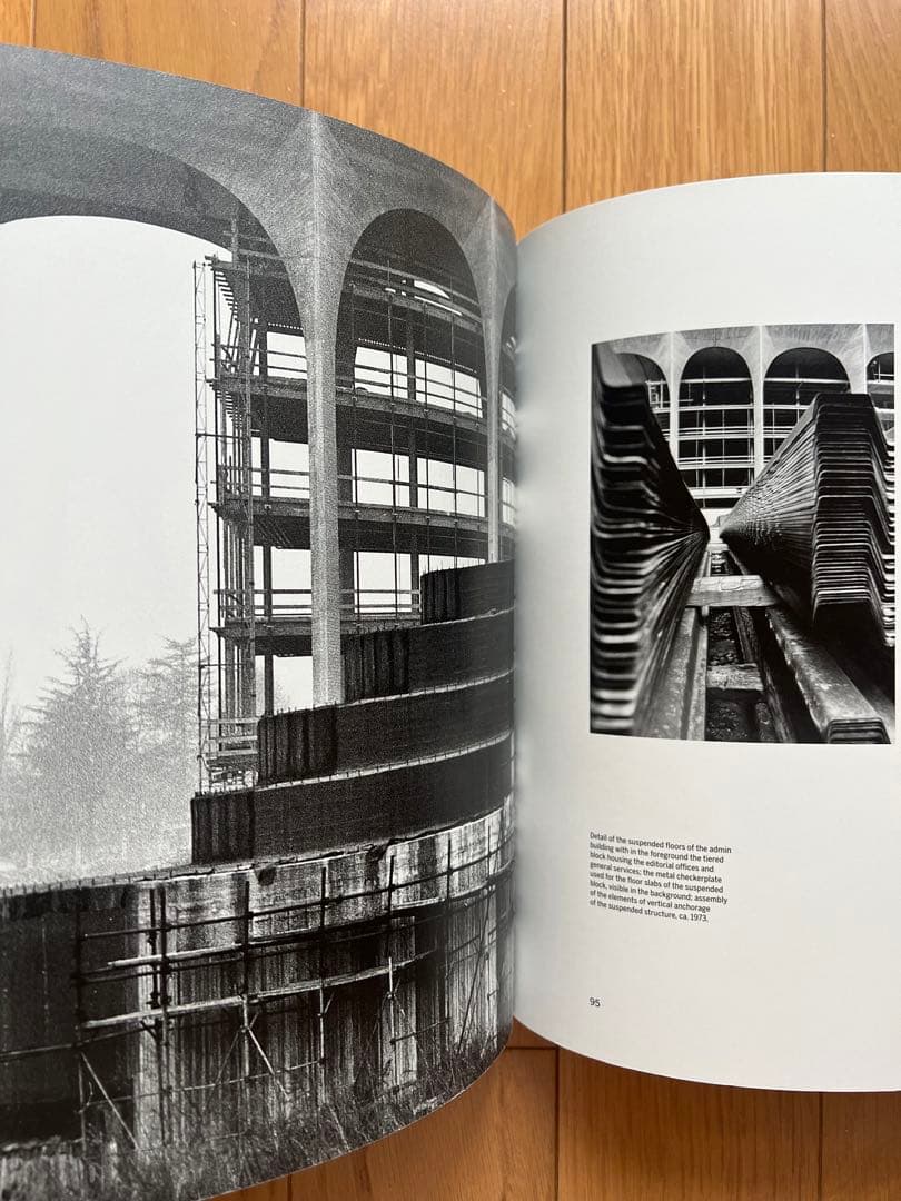 希少 オスカー•ニー•マイヤー イタリア建築 モンダドリ 書籍 建築作品