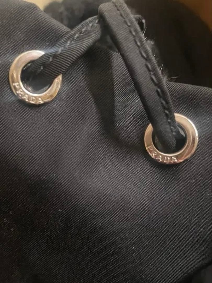 PRADA ブラック ナイロンドローストリングバッグ - メルカリ