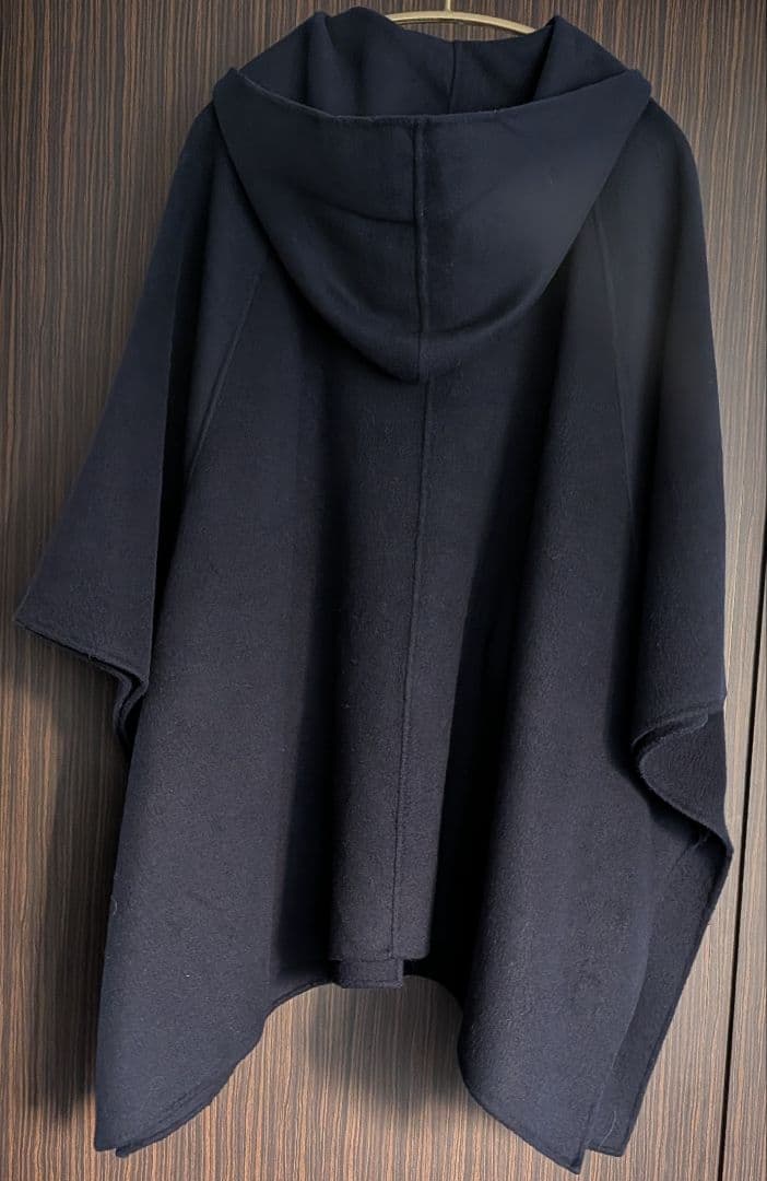 ミラオーエン】ネイビー フード付きポンチョ数時間使用のみ、値引き