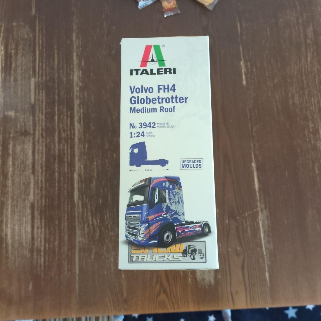 ITALERI Volvo FH4 Globetrotter 1:24 値下げ - 自動車新 デザイン