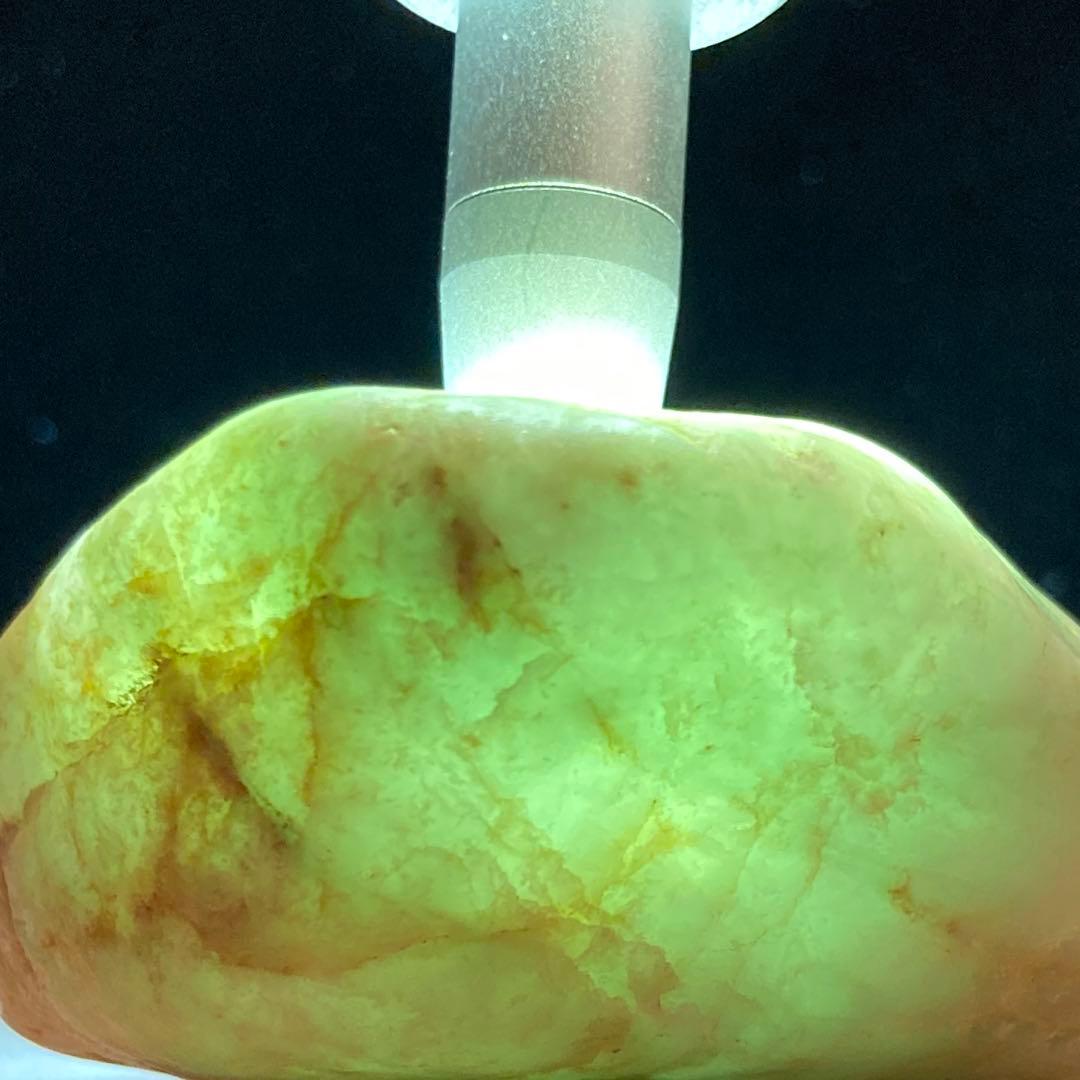 【専用品】 糸魚川翡翠　海中翡翠　海石　原石　120.5ｇ