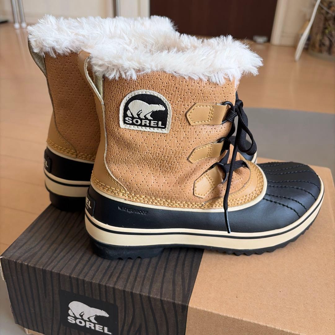 SOREL 防水ブーツ ベージュ/ブラック - メルカリ