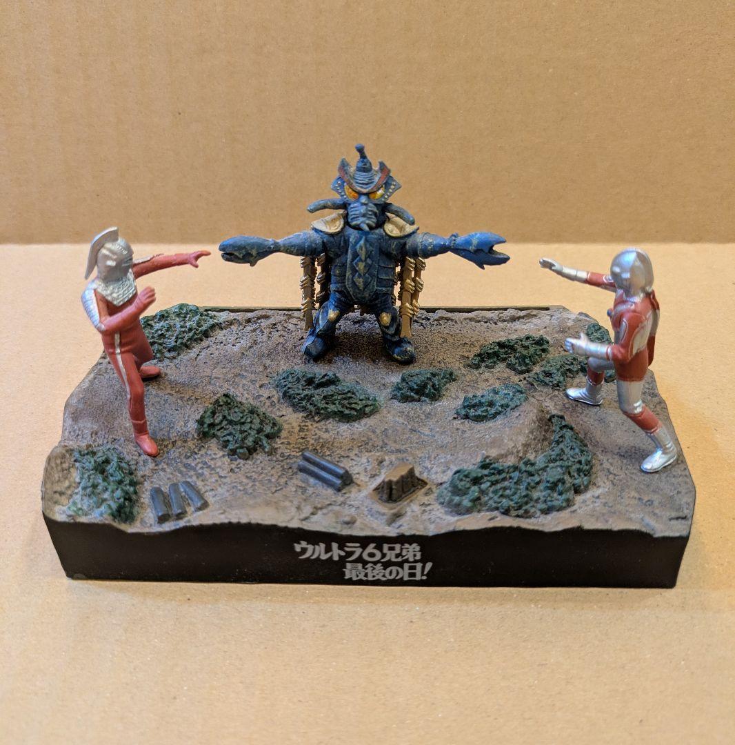 ウルトラマンフィギュア ジオラマセット 5点 - メルカリ