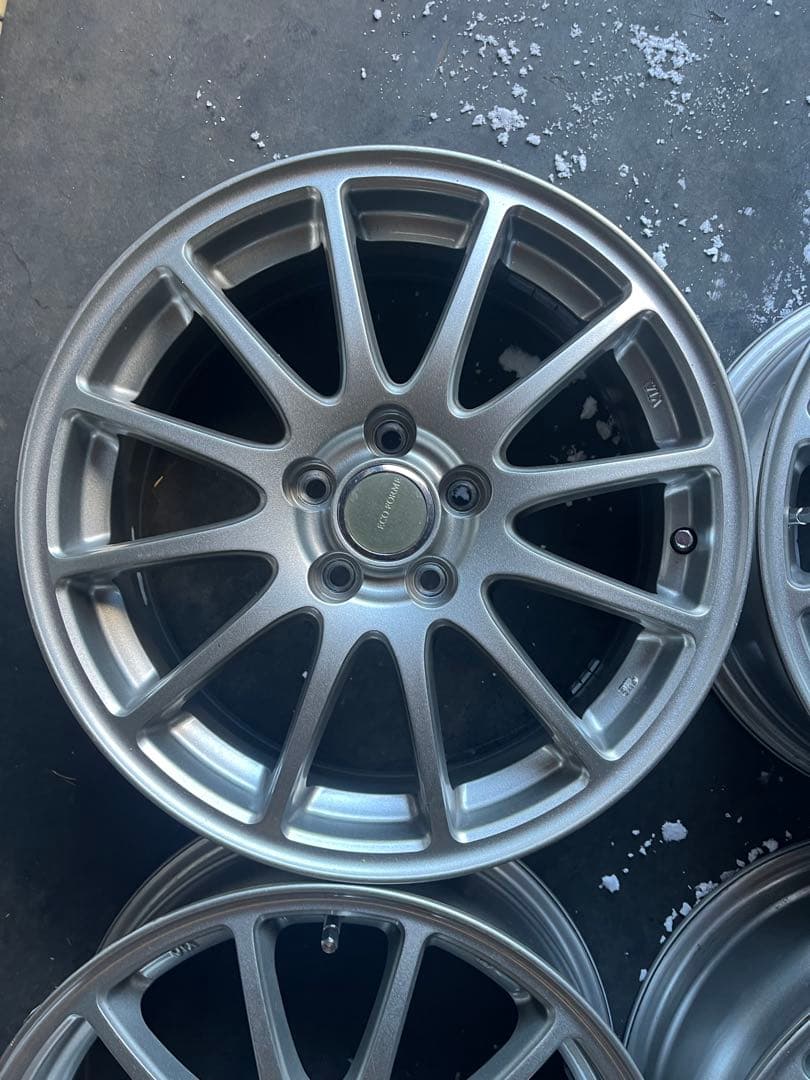 アルミホイール16×6.5J ET46 5穴PCD100 プリウス　ウィッシュ他