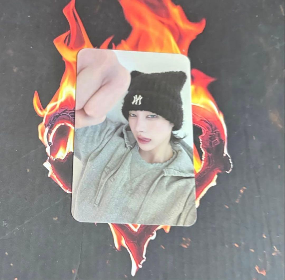 XLOV RISINGSTAR ルイ トレカ 내가 지켜줄게!ver. - メルカリ