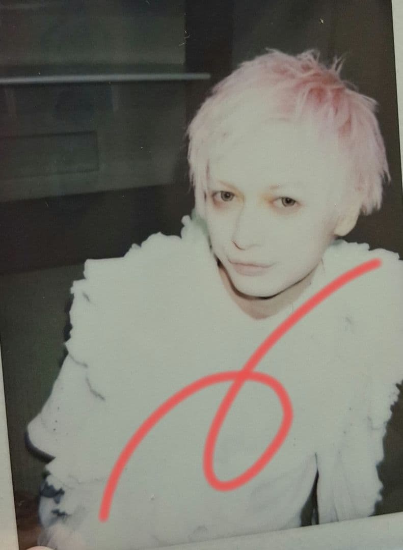 BugLug 一聖 チェキ ⑦ - メルカリ