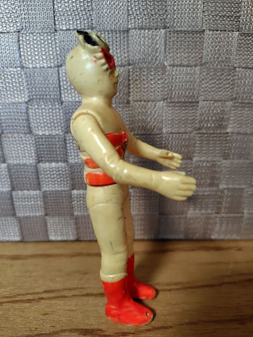 超希少】（無版権）昭和レトロ ソフビ人形 レインボーマン ダッシュ1