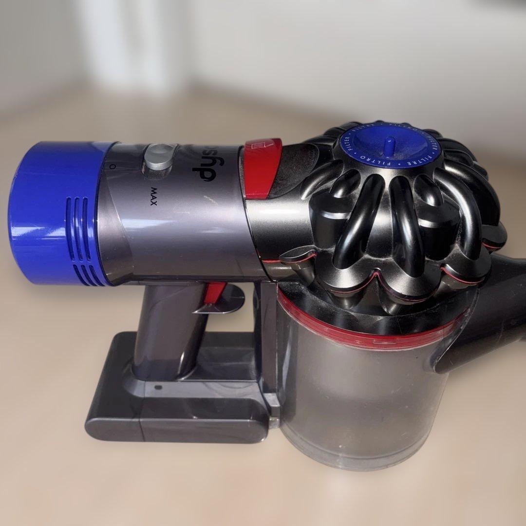 Dyson v7 fluffy SV11 ダイソン 動作品 蛇腹交換済 充電器付 - メルカリ