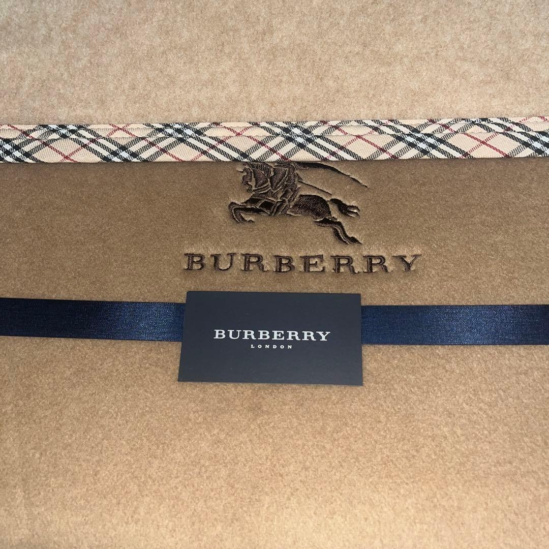 新品 BURBERRYバーバリー 毛布、ブランケット 未使用 ウール100