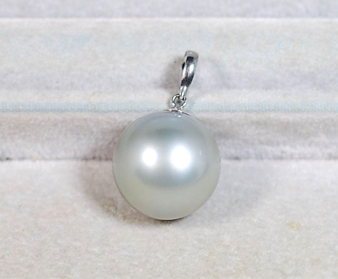 icachan様用！！【至高の特大☆】南洋白蝶真珠 pt850 パール トップ