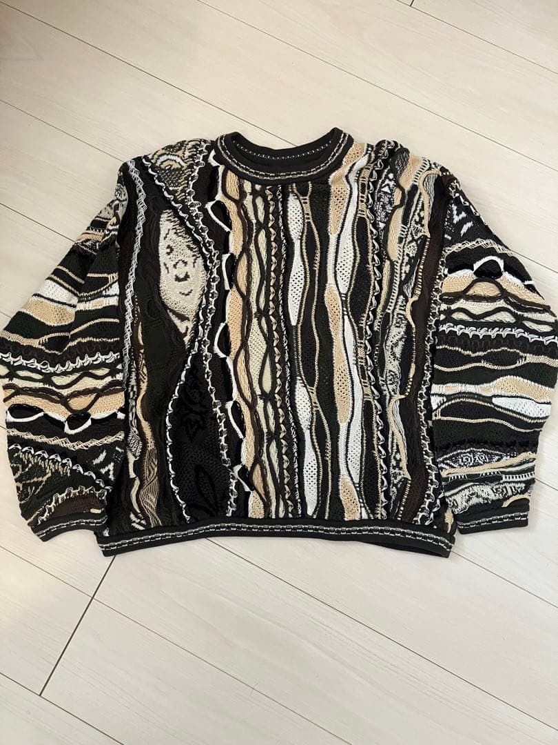 クージー　3D立体編み込みニット セーター COOGI クージー 3Dニットセーター 立体 総柄 編み込み - メルカリ
