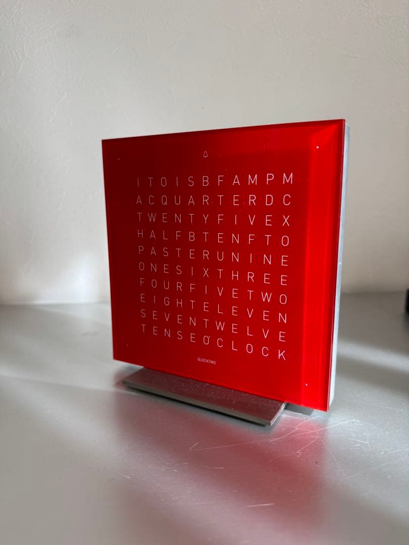 クロックツー CLOCKTWO 卓上時計 デジタルクロック 中古美品 2026年最新】qlocktwoの人気アイテム - メルカリ