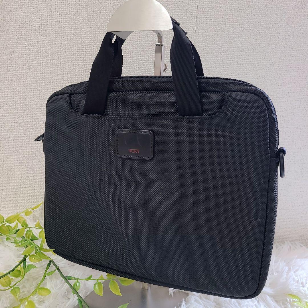 希少✨TUMI ビジネスバッグ タブレット PCケース クラッチ コンパクト
