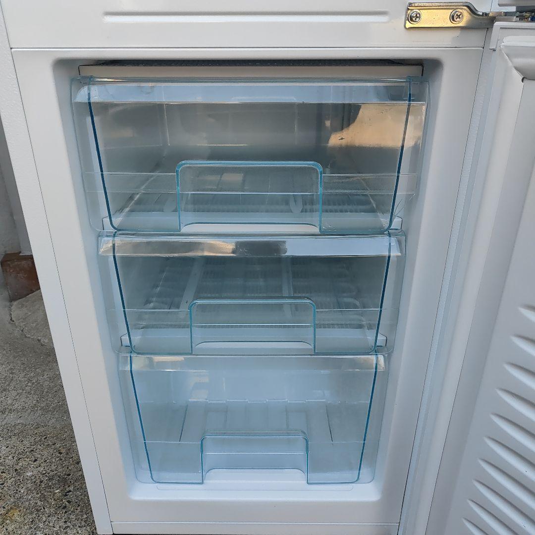 アイリスオーヤマ162リットル 2ドア冷蔵庫 AF162-W 福岡県より - メルカリ