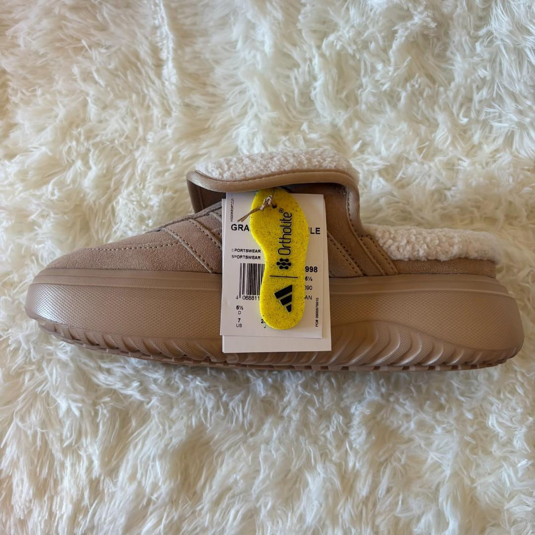 アディダス韓国 Adidas 冬ミュール Grand Court Mule 新品 - メルカリ