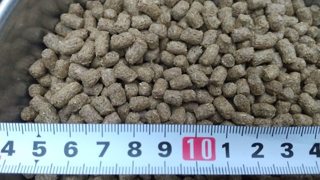 ほたる様専用ページ コールダック・アヒル用ペレット 2袋 BC-6