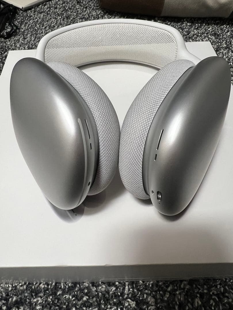 AirPods Max シルバー 専用ケース付き 超美品 試着程度